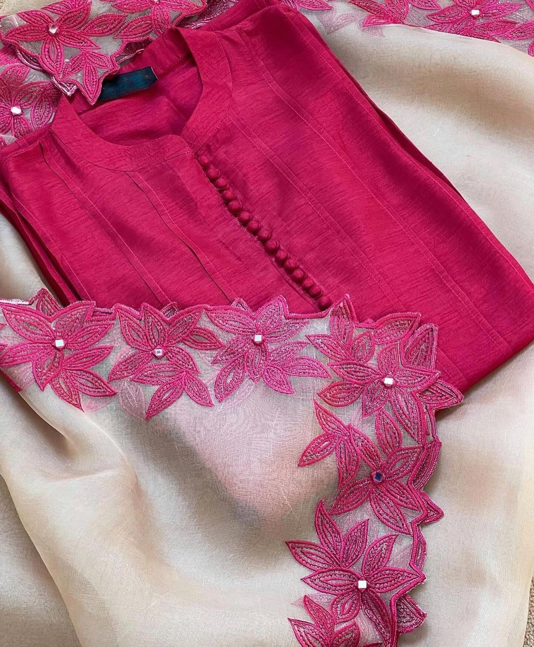 Rawsilk cutwork